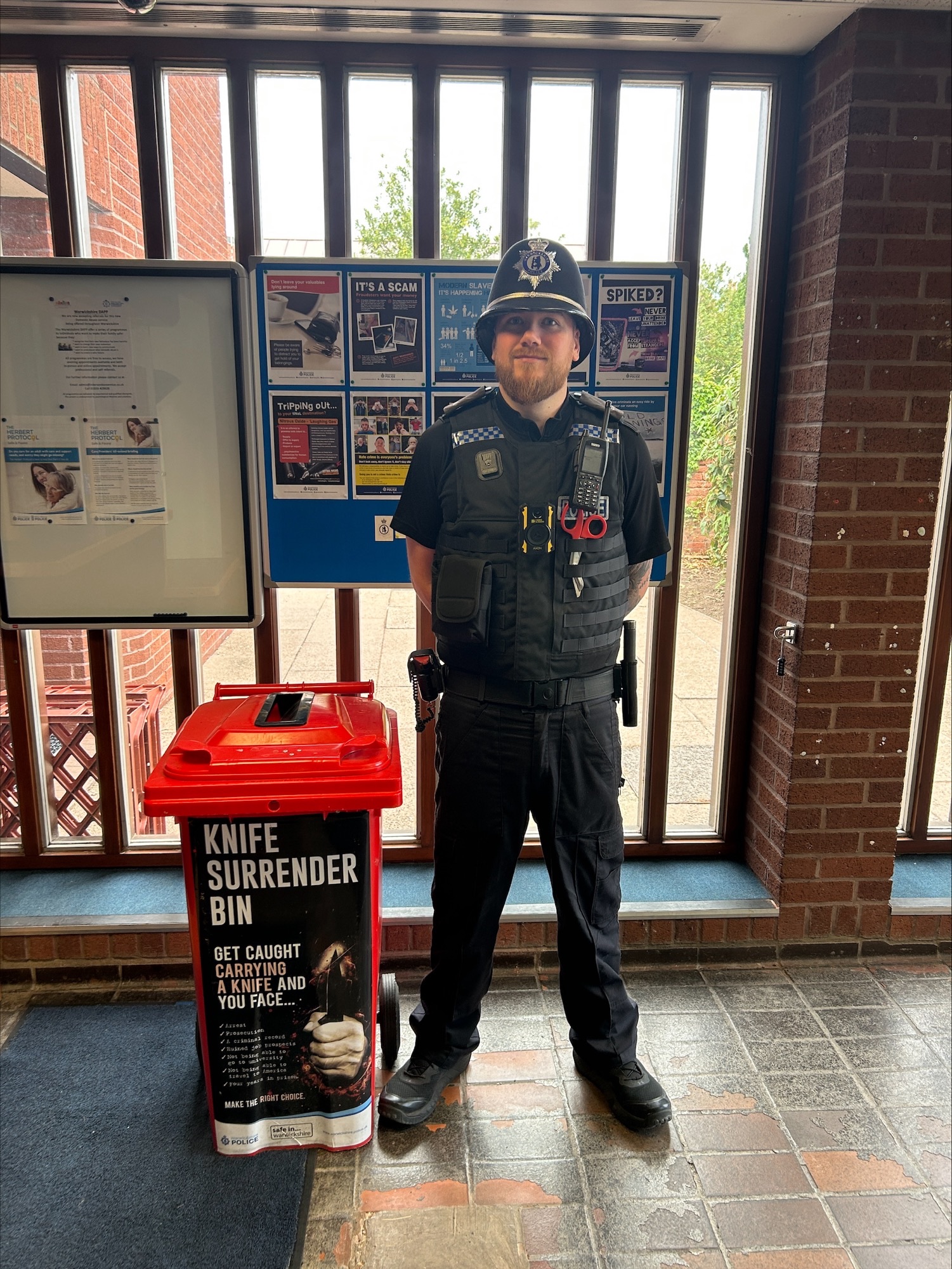 Knife surrender bin